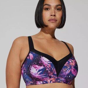 Torrid Mid Impact Underwire Sports Bra - Spacey Tropical Black - Size 44F